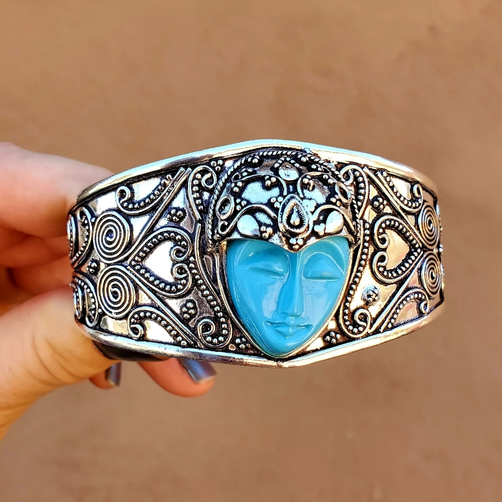 New Carved Goddess Face 925 Silver Cuff Bracelet.